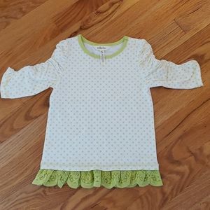 Adorable polka dot top